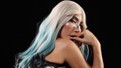 Gören herkes bakın neye benzetti: Hande Yener'in sahne tarzı sosyal medyada olay yarattı. Giydiği kıyafete yorum yağıyor