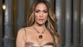 Sahnede hem erkek hem de kadın dansçılarla öpüştü! Jennifer Lopez Amerikan Müzik Ödülleri'ne damga vurdu. O görüntülere tepki yağıyor