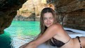 Afra Saraçoğlu'ndan tatil paylaşımları! Bikinili pozlarına beğeni yağdı