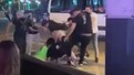 Marmaris'te skandal görüntüler! Mekan çalışanları kadınları darp etti!