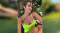 Fahriye Evcen'den dikkat çeken renk! Mayosuyla sosyal medyayı salladı