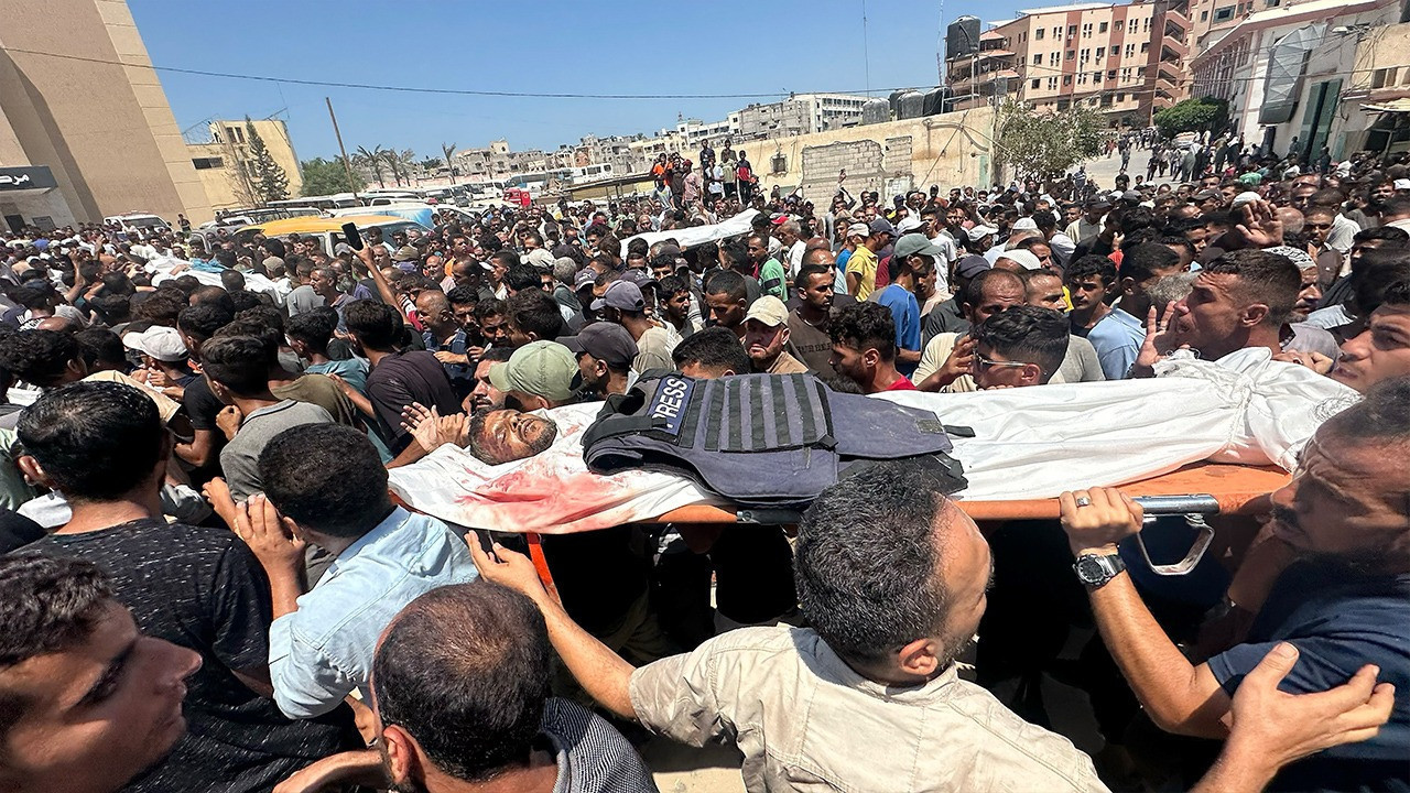 İsrail'in Gazze'deki hastaneye hava saldırısı düzenledi! Can kaybı yükseldi