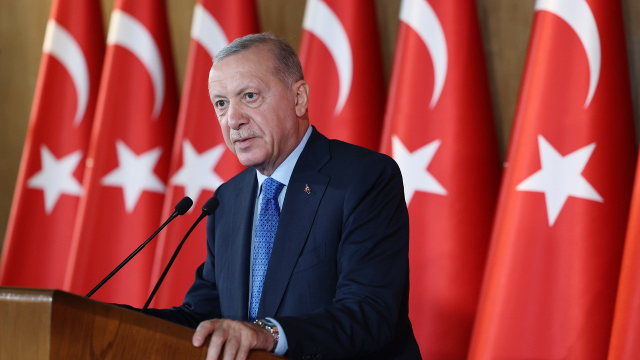 Cumhurbaşkanı'ndan önemli açıklamalar! ''Belediyeleri aile çiftliğine çeviren muhterisler için artık deniz bitmiştir''