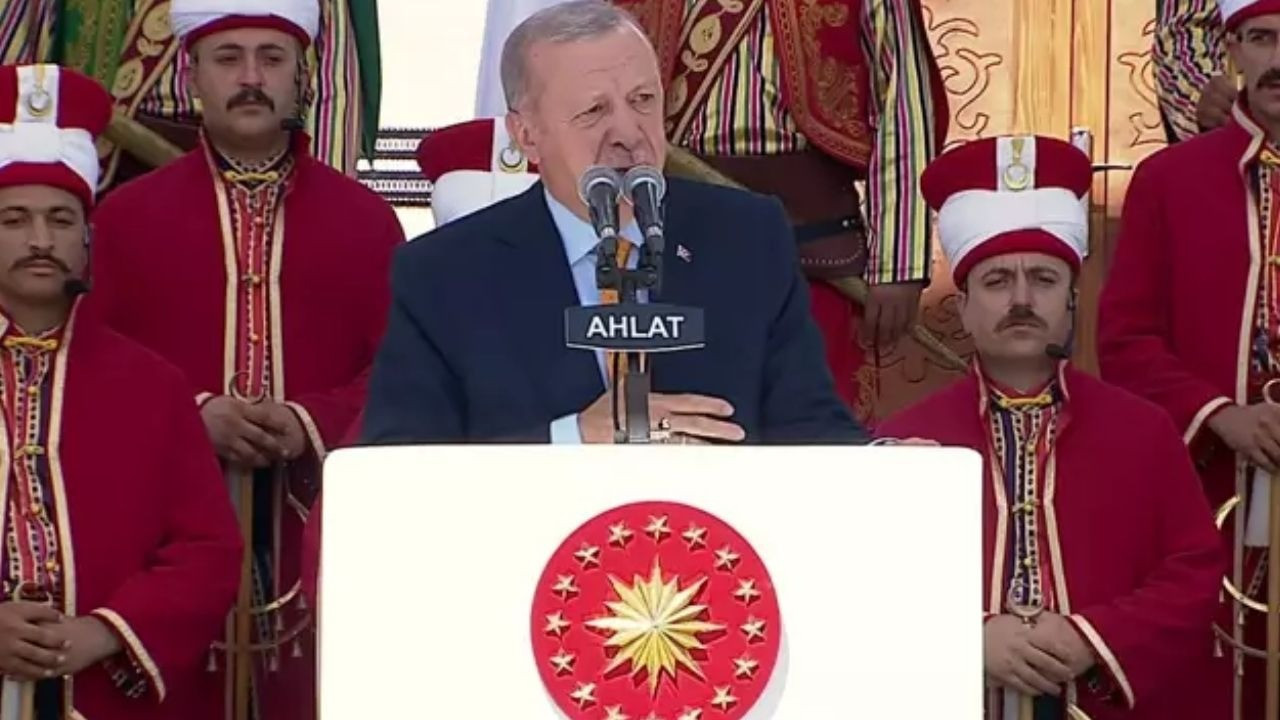 Cumhurbaşkanı Erdoğan'dan Bitlis'te önemli açıklamalar "Artık son düzlükteyiz"
