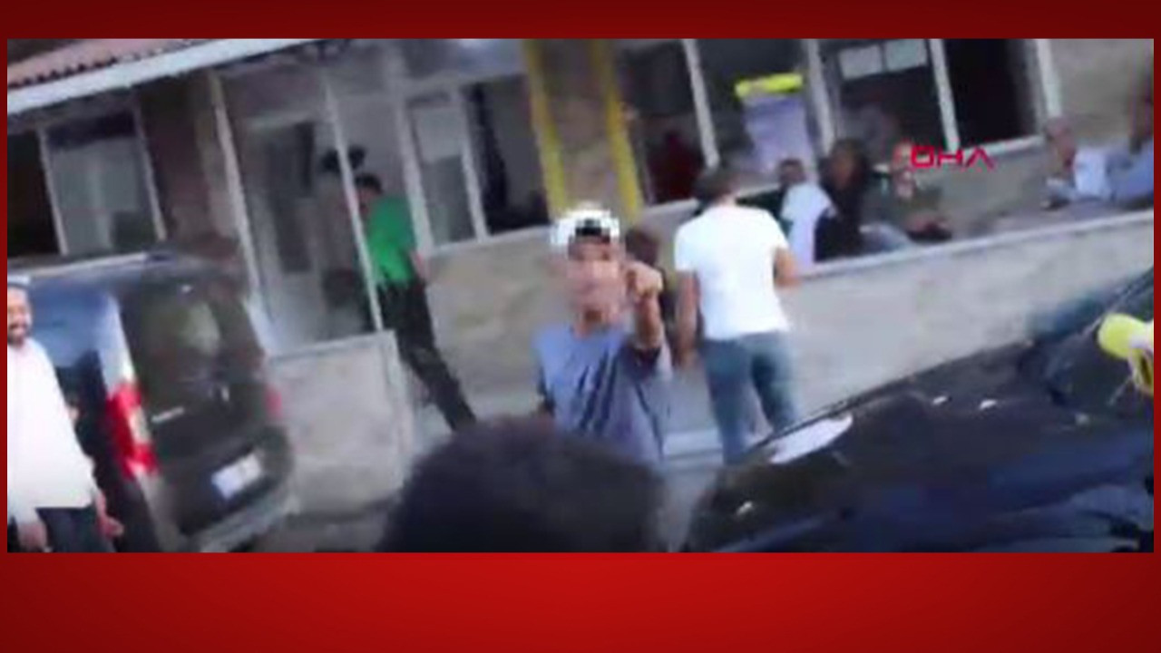 Sokak röportajında 15 yaşındaki çocuk dehşet saçtı! Pompalı tüfekle ateş etti