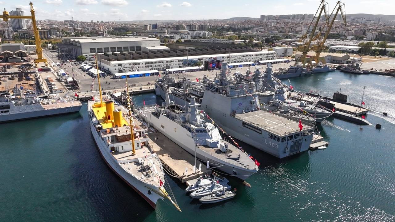 TEKNOFEST Mavi Vatan başladı! Türk donanmasının önemli gemileri sergilenecek