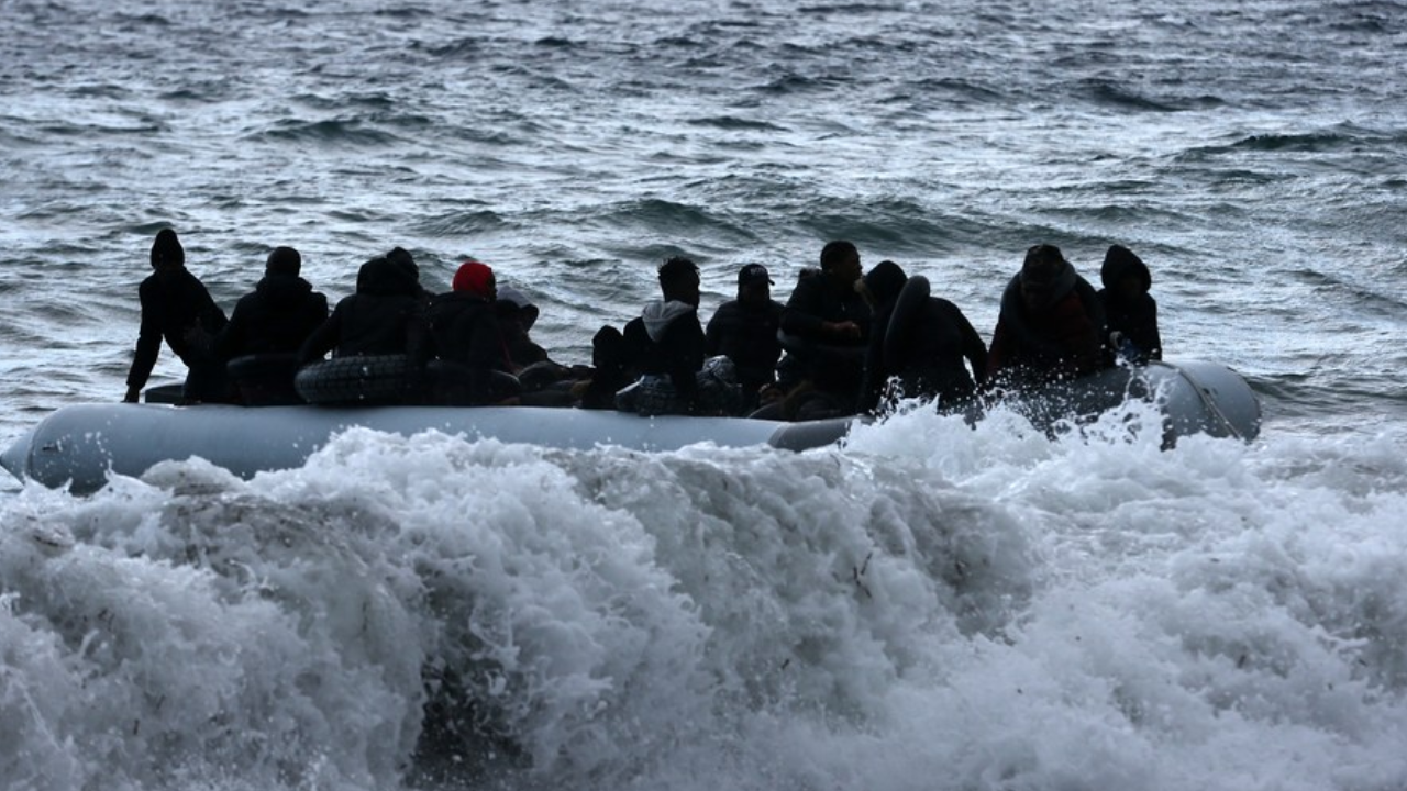 Girit adası açıklarında facia! 18 ölü