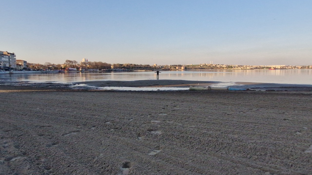 Metrelerce çekildi... Bir kentte tedirgin eden görüntü!