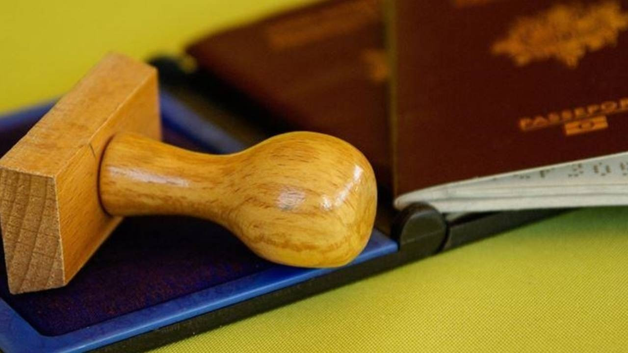 Karadağ'dan Türk vatandaşlarına vize kararı! Kalış süresi düşürüldü