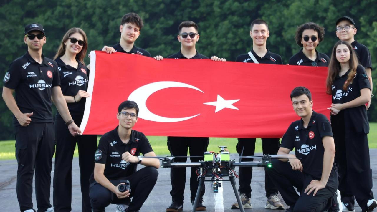 Türk öğrencilerden ABD'de tarihi başarı!