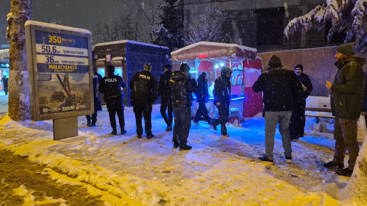 Kan donduran olay! Mısır tezgahında kan aktı: Ölü ve yaralı var
