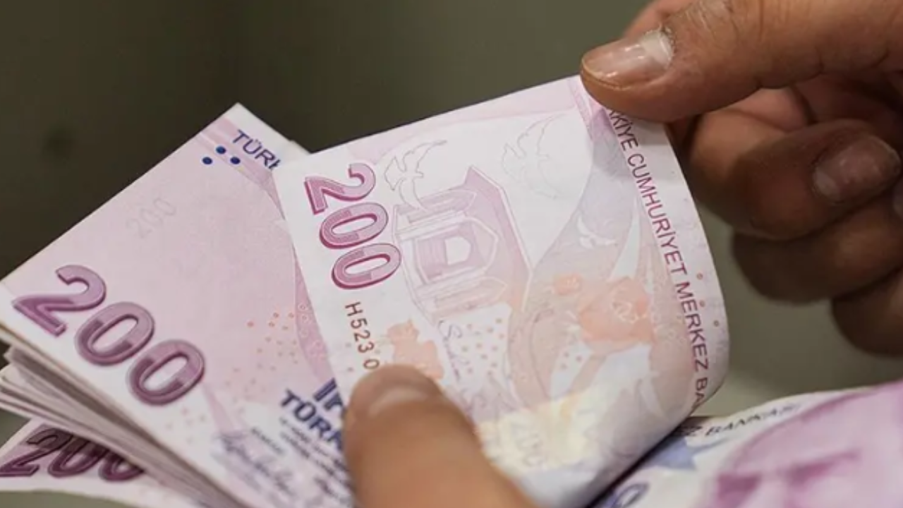 Memur ve emeklinin zam oranı belli oldu! İşte en düşük emekli maaşı…