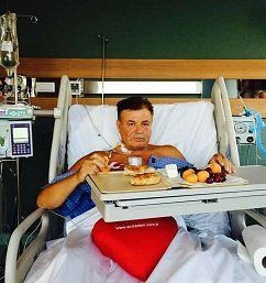 Usta oyuncu hastaneye kaldırıldı - Resim : 2