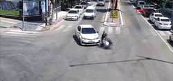 Isparta'da meydana gelen trafik kazaları mobese kameralarına böyle yansıdı