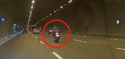 Motosikletli metrelerce savruldu! Cebeci Tüneli'ndeki feci motosiklet kazası araç kamerasında