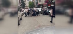 Esenyurt'ta sokak kavgasında ortalık savaş alanına döndü! O anlar kameraya böyle yansıdı