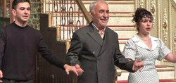 Usta oyuncu Şener Şen sahnelere böyle veda etti