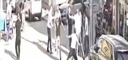 Nusaybin'de iki grup arasındaki kavgada ortalık savaş alanına döndü! Silah ve sopalı kavgada 3 kişi yaralandı. İşte o görüntüler...