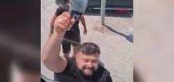 Yol verme tartışmasında TIR'a satırla saldırdı! Hatay'da korku dolu anlar kameraya böyle yansıdı