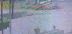 Feci kaza güvenlik kamerasına yansıdı: Defalarca takla atan minibüsün 18 yaşındaki sürücüsü hayatını kaybetti