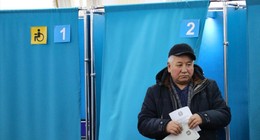 Kazakistan'da seçimler başladı: Seçmenler sandık başında!