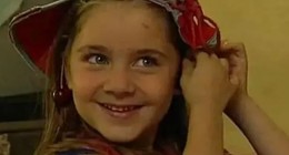 En popüler çocuk oyunculardandı... Can Ayşecik yıllar sonra eşiyle ortaya çıkınca görenleri şaşırttı