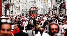 İstanbul'da nasıl yaşanır? Kaliteli bir hayat geçirmek isteyenlere öneriler. İstanbul'da refah içinde bir yaşam için yapmanız gerekenler