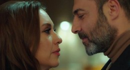 Kızılcık Şerbeti dizisinden ayrılıyorlar mı? İkisi de başroldeydi. Her bölümüyle gündem olan Kızılcık Şerbeti'nden flaş iki ayrılık iddiası. Yeni bölümde neler olacak?