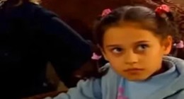 Oyunculuğu bırakıp tesettüre girmişti. Kurtlar Vadisi'nde Çakır'ın kızı Selvi'yi canlandıran Büşra Ayaydın'ın son hali görenleri şaşırttı. Laz Ziya'nın torunu şimdilerde bakın ne iş yapıyormuş...