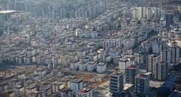 Konut fiyatları uçtu, kiracı sayısı artıyor. Türkiye'de 10 yıl önce yüzde 20.9 olan kiracı oranı fiyatların katlanmasıyla yüzde 27.2'ye fırladı