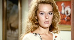 Kardeşi de çok ünlüymüş! Hülya Koçyiğit'in kardeşi görenleri hayrete düşürdü