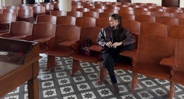 Ünlü oyuncu Fahriye Evcen, 11 yıl sonra aynı sıralarda! Boğaziçi Üniversitesi'ne giden Evcen: Eski yuvamda...