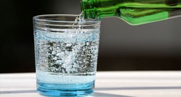Soda mı Maden Suyu mu Daha Faydalı? İşte Net Cevap!