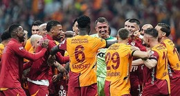 Galatasaray'dan iç transferde önemli hamle! Temsilcisi İstanbul’a geldi yeni sözleşme imzalanacak