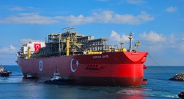 İlk yüzer doğalgaz üretim platformu 'Osman Gazi' Filyos'a ulaştı