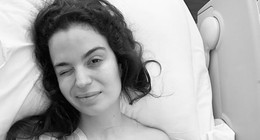 Hasta yatağından fotoğraf paylaşan Aslı Bekiroğlu sevenlerini korkuttu: 9 saat ameliyatta kaldı
