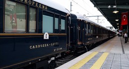 Paris’ten yola çıkan tarihi 'Orient Express' 64 yolcusuyla Sirkeci’ye geldi! Bilet fiyatı dudak uçuklattı