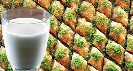 Baklavanın Yanında Neden Süt İçilir?