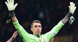 Galatasaray efsanesi Fernando Muslera yeni takımını açıkladı
