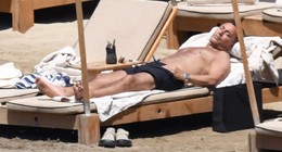 Mustafa Sandal, kötü haberi tatil yaparken aldı! Kirası iki katına çıktı