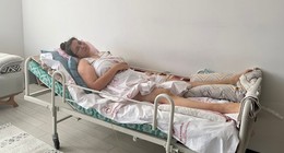 21 gün önce evlendiği kadına dehşeti yaşattı! 6. kattan aşağı attı. Balkonda kan izleri var. Dilek öğretmen felç kaldı