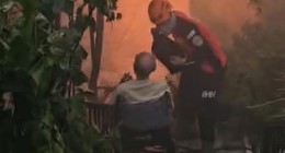 İzmir'deki yangında duygu dolu anlar
