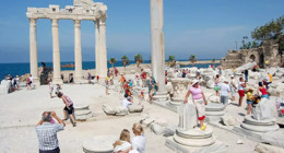 Antalya turizmde bir rekor daha kırdı! Bir günde 105 bin turist geldi