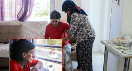 Hastalığı yüzünden evden çıkamıyor! 5-6 saat banyoda kalıyor