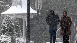 Kar, sağanak, fırtına... Meteoroloji o iller için saat vererek uyardı