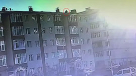 Tamir ettiği baca sonunu getirdi!