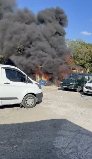 Sosyete Pazar’ında panikleten yangın! - Resim : 3