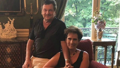 Vedat Milor, bir takipçisine eşi ile ilgili esprili yorum yaptı