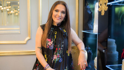 Demet Akalın hayranlarına bakın ne sordu