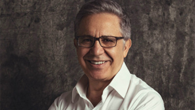 Zülfü Livaneli hangi yayınevi ile anlaştı?